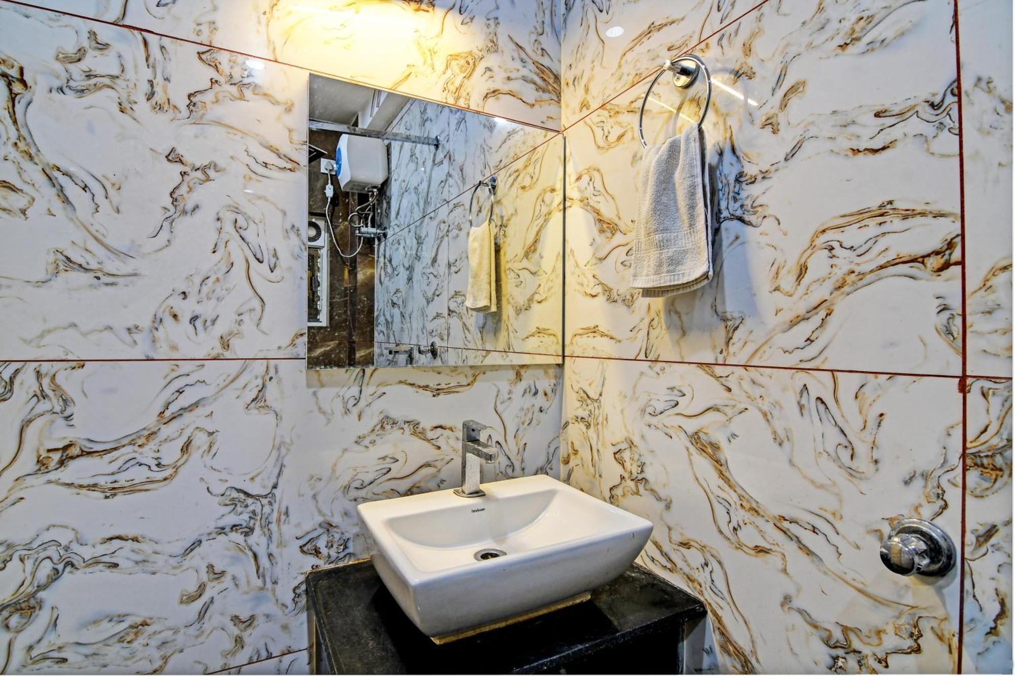 Отель Townhouse The Grand Touch & The Royal Touch Дигха Экстерьер фото
